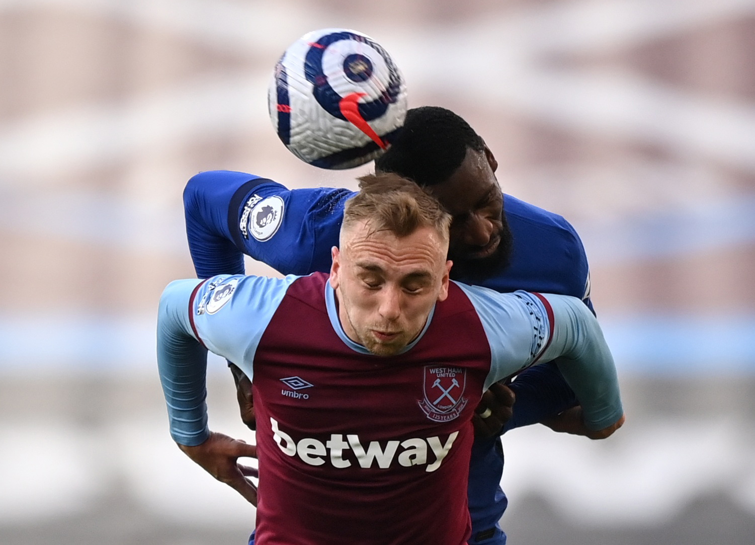 破和爆点并 破和爆点并